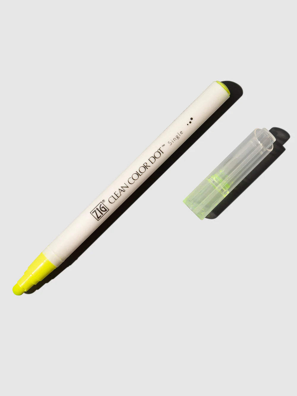Kuretake Zig Clean Color Dot Marker - Fluorescent Yellow